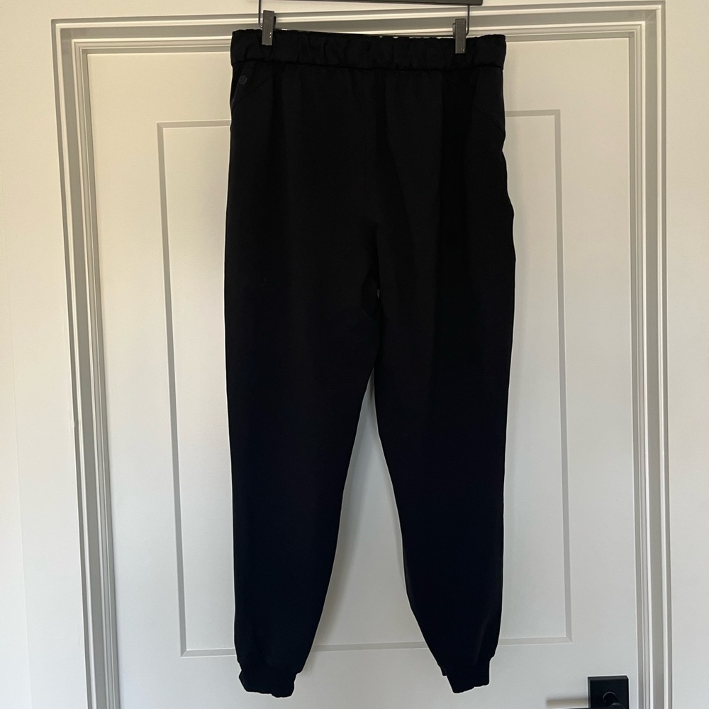 Lululemon stretch high-rise jogger (Black)